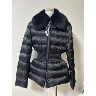 PRADA(ダウンコート)のフリマアイテム一覧 PRADA(ダウンコート)のフリマアイテム一覧