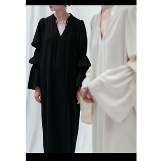 AKTE - AKTE ペンシルロングドレスの通販 by kkkkr|アクテなら AKTE - AKTE ペンシルロングドレスの通販 by kkkkr|アクテなら