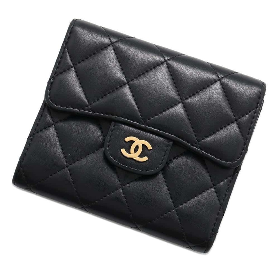 美品✨シャネルCHANEL三つ折り財布 美品✨シャネルCHANEL三つ折り財布