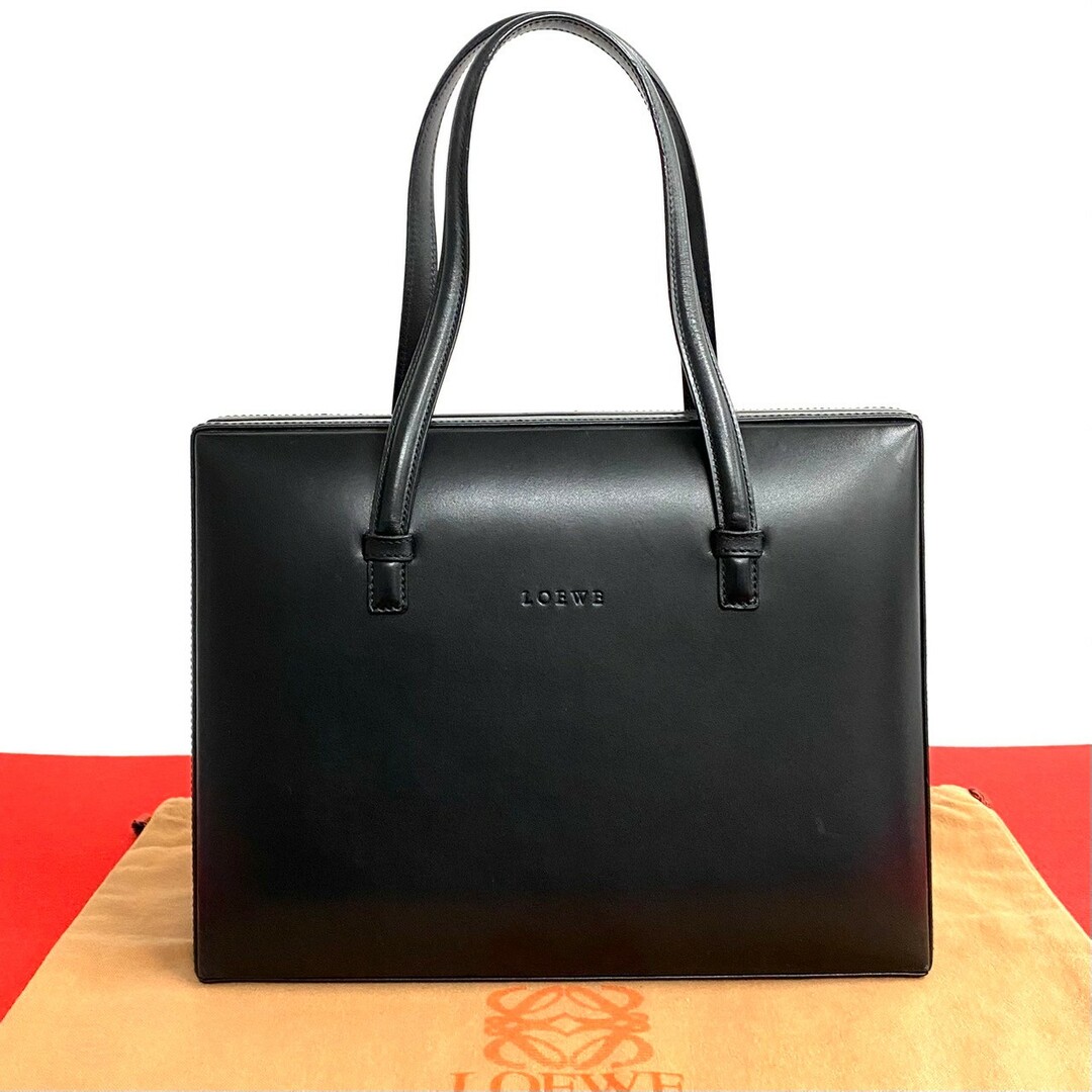 未使用保管品 希少品 LOEWE ロエベ エンボス ロゴ 型押し カーフ 未使用保管品 希少品 LOEWE ロエベ エンボス ロゴ 型押し カーフ