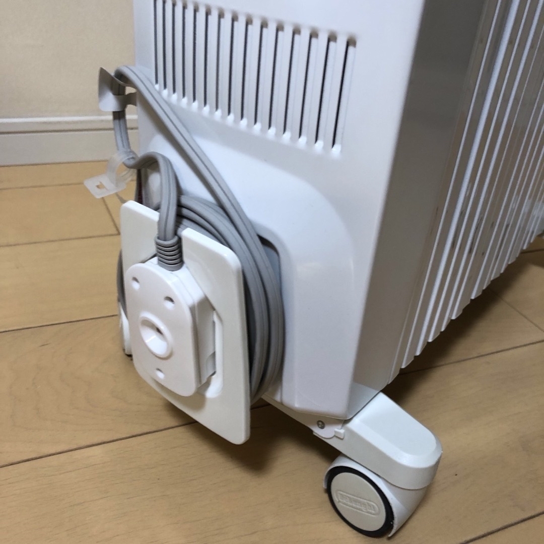 DeLonghi オイルヒーター TDD0915w 1500W DeLonghi オイルヒーター TDD0915w 1500W