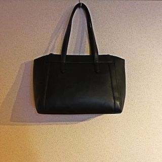 コムサイズム(COMME CA ISM)のMONO COMME CA❤︎A4サイズ《美品》(トートバッグ)