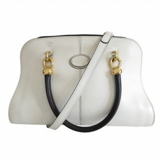 TOD'S(ショルダーバッグ ・ ホワイト/白色系)のフリマアイテム一覧 TOD'S(ショルダーバッグ ・ ホワイト/白色系)のフリマアイテム一覧