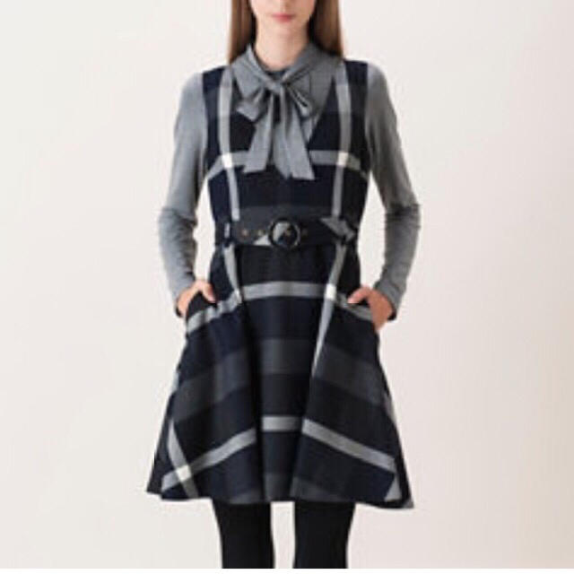 BURBERRY(バーバリー)の美人百花ブルーレーベルクレストブリッジチェックビエラジャンパースカート♡小嶋陽菜 レディースのワンピース(ミニワンピース)の商品写真