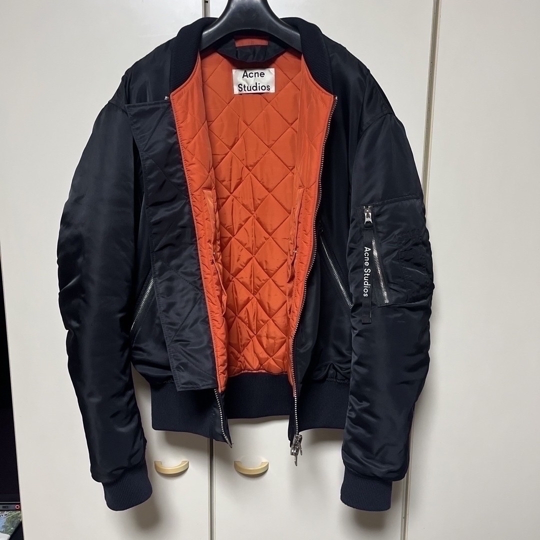 Acne Studios - 15日まで出品 BTSグク着用 Acnestudios ボンバー Acne Studios - 15日まで出品 BTSグク着用 Acnestudios ボンバー