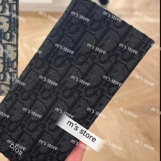 Christian Dior(長財布)のフリマアイテム一覧 Christian Dior(長財布)のフリマアイテム一覧