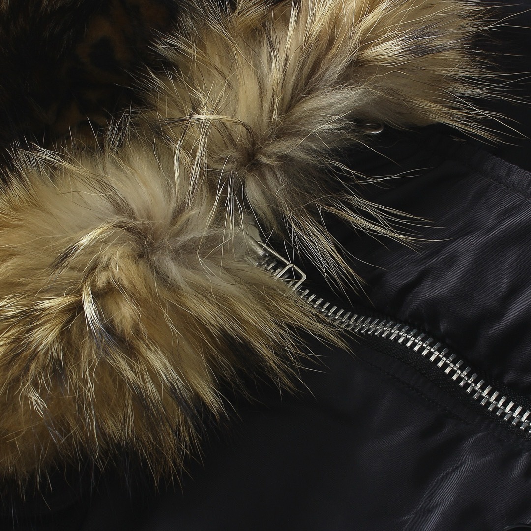 W)taps - WTAPS ダブルタップス 即完売品 ラクーンファー W)taps - WTAPS ダブルタップス 即完売品 ラクーンファー