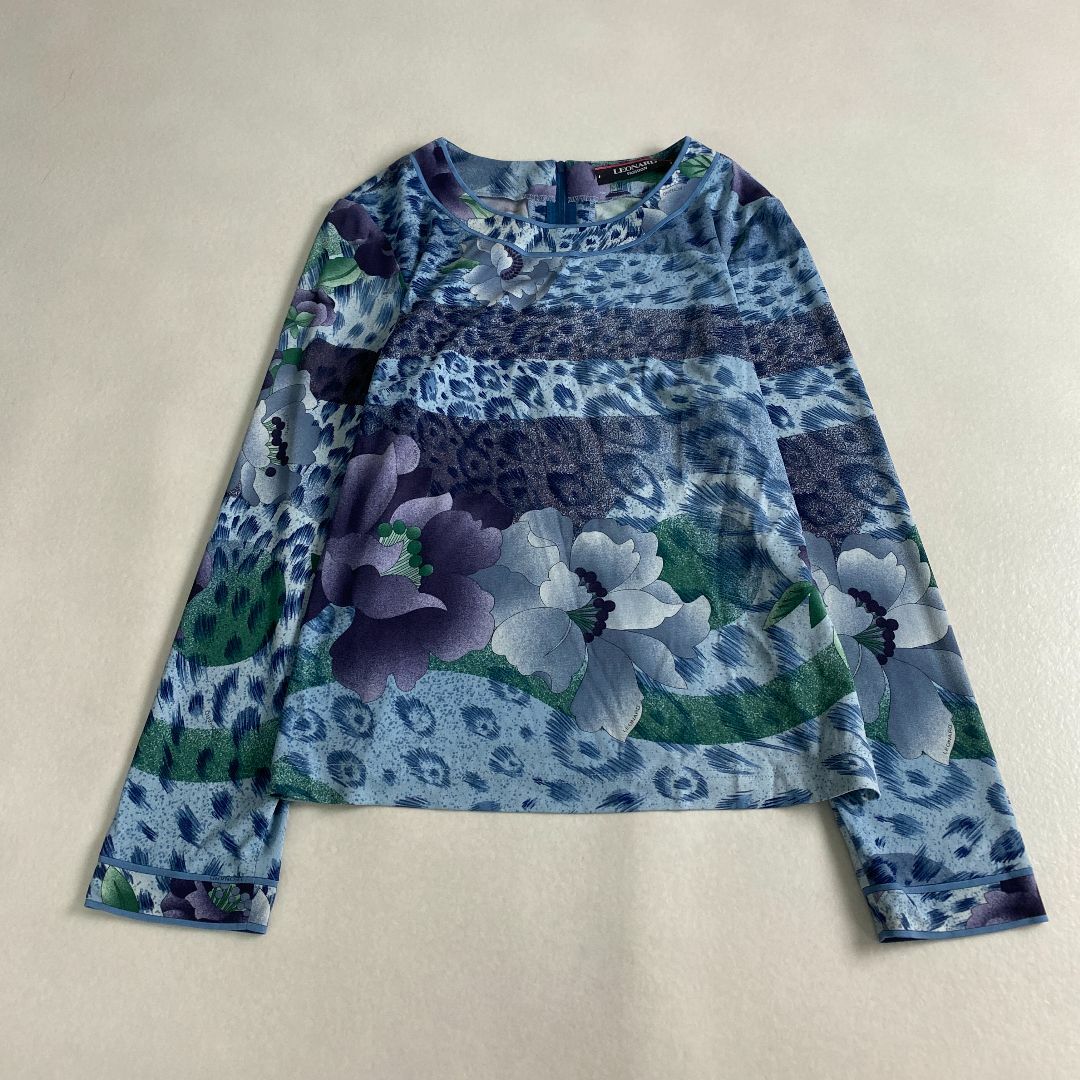 美品 レオナール カットソー カンカン素材 柄 状態良好 希少 美品 レオナール カットソー カンカン素材 柄 状態良好 希少