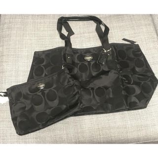 コーチ(COACH)の新品 COACH ナイロン折りたたみトートバッグ(トートバッグ)