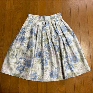 Debut de Fiore(ひざ丈スカート)のフリマアイテム一覧 Debut de Fiore(ひざ丈スカート)のフリマアイテム一覧