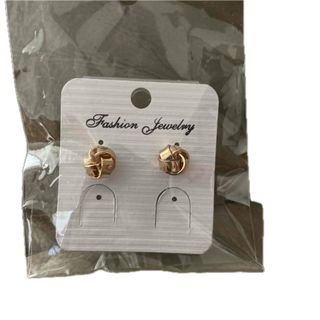 ゴールドピアス(ピアス)