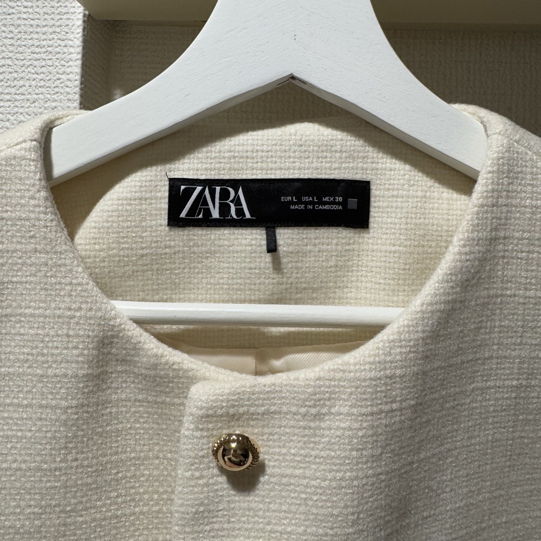 ZARA - クロップドブレザー フラップ 白 Lサイズの通販 by shop ZARA - クロップドブレザー フラップ 白 Lサイズの通販 by shop