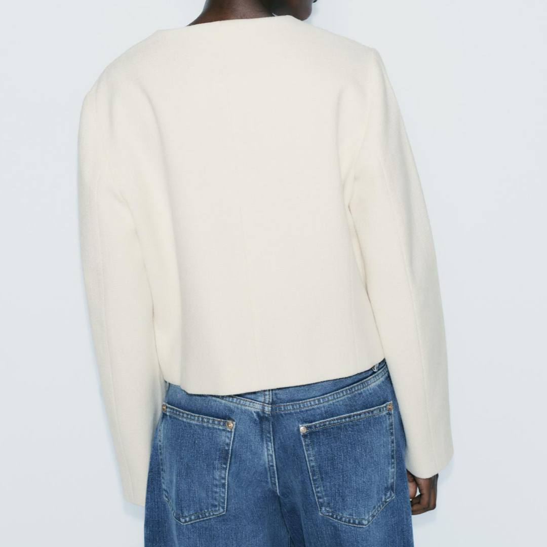 ZARA - クロップドブレザー フラップ 白 Lサイズの通販 by shop ZARA - クロップドブレザー フラップ 白 Lサイズの通販 by shop