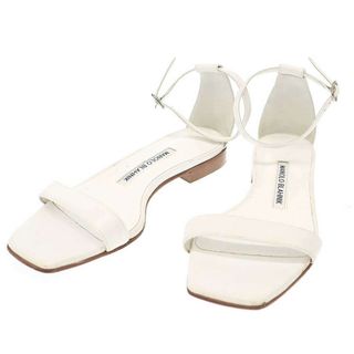 MANOLO BLAHNIK(ホワイト/白色系)のフリマアイテム一覧 MANOLO BLAHNIK(ホワイト/白色系)のフリマアイテム一覧