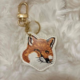 MAISON KITSUNE'(キーホルダー)のフリマアイテム一覧 MAISON KITSUNE'(キーホルダー)のフリマアイテム一覧