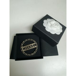 CHANEL(レザー ・ ブローチ/コサージュ)のフリマアイテム一覧 CHANEL(レザー ・ ブローチ/コサージュ)のフリマアイテム一覧