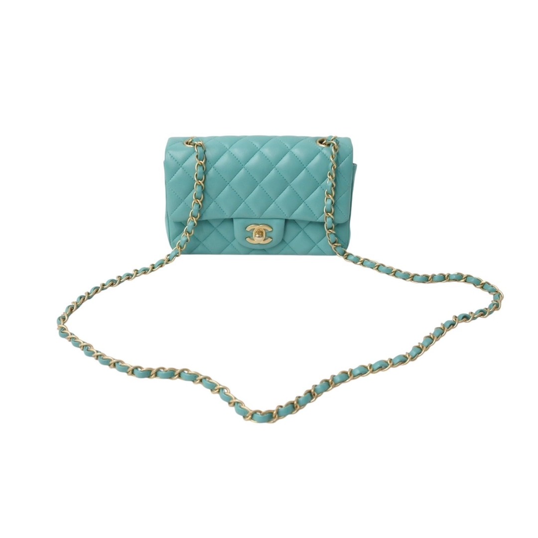 CHANEL - 極美品 CHANEL シャネル 横長 20cm ショルダーバッグ CHANEL - 極美品 CHANEL シャネル 横長 20cm ショルダーバッグ
