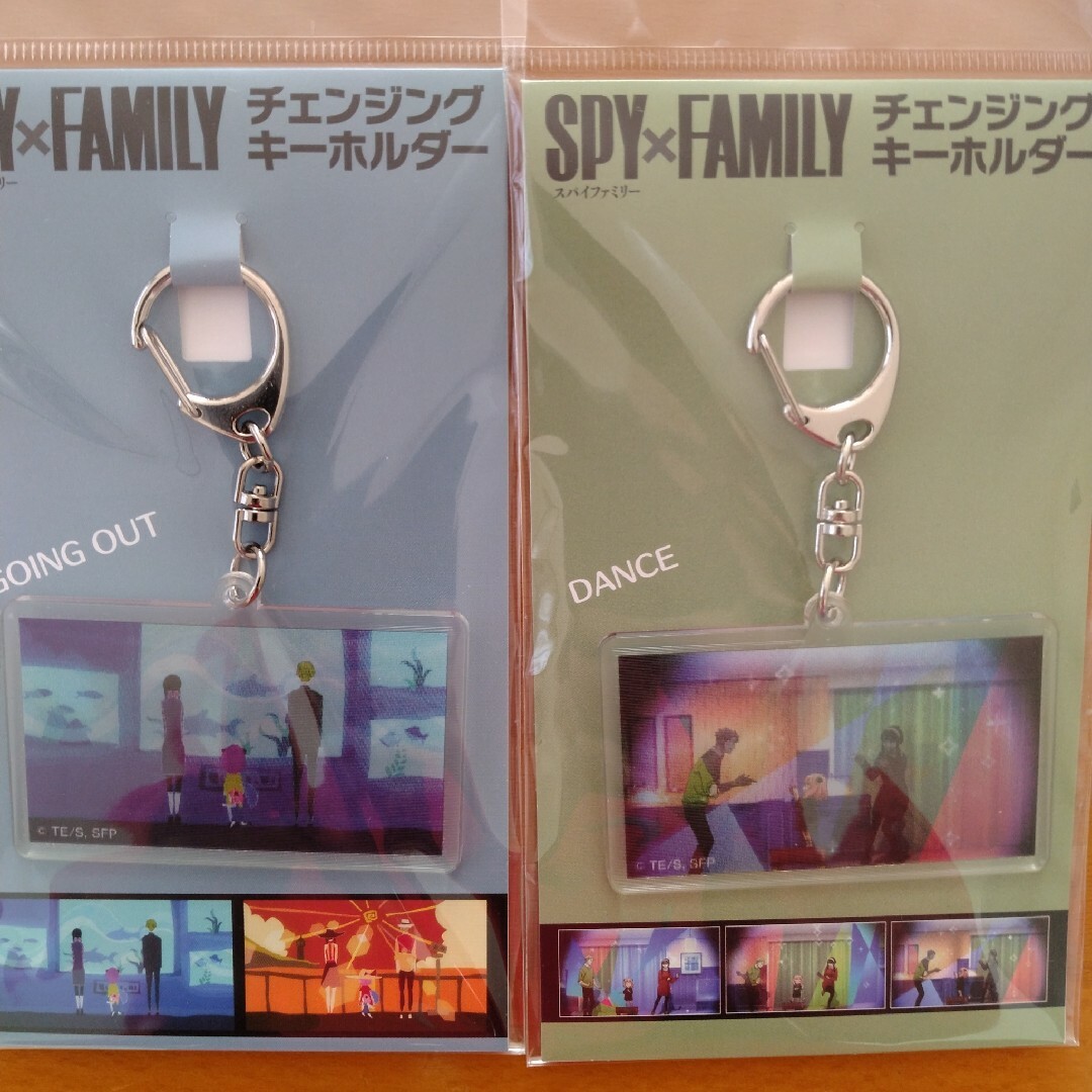 SPY×FAMILY スパイファミリー アーニャ かるた &キーホルダー グッズ エンタメ/ホビーのアニメグッズ(その他)の商品写真