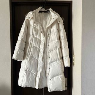 UNIQLO(ダウンコート ・ ホワイト/白色系)のフリマアイテム一覧 UNIQLO(ダウンコート ・ ホワイト/白色系)のフリマアイテム一覧