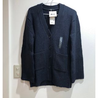 ユニクロ(UNIQLO)のユニクロ　ユニクロシー　ソフトニットVネックフレアスリーブカーディガン　新品(カーディガン)