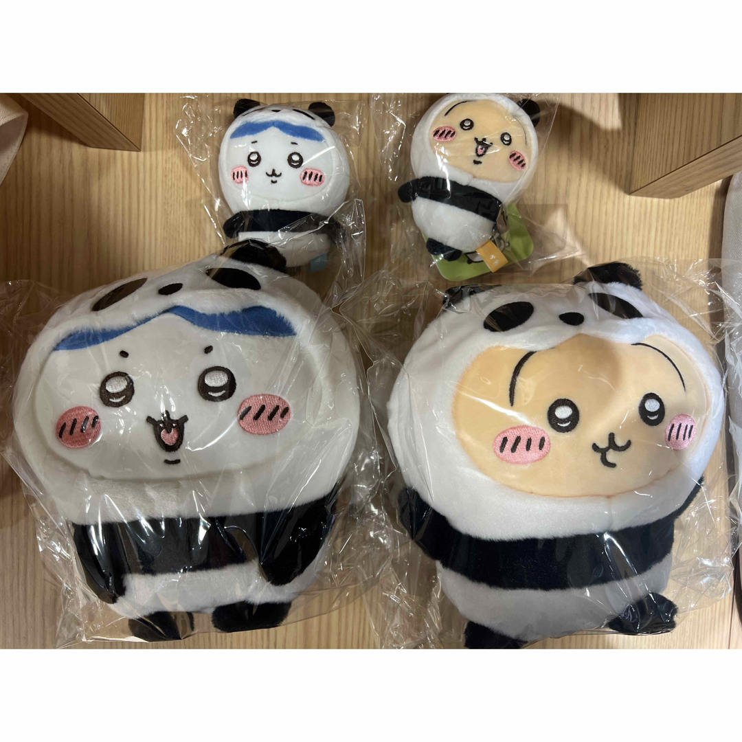 【新品】 ちいかわ　パンダ ハチワレ　うさぎ　ぬいぐるみ マスコット 2体セット キャラクターグッズ