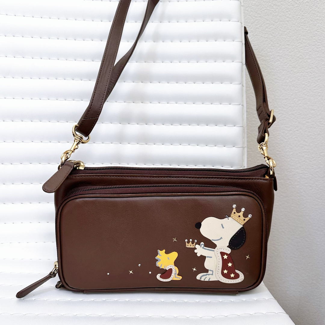 SNOOPY - 【 SNOOPY 】 クラウンスヌーピー 本革 お財布 SNOOPY - 【 SNOOPY 】 クラウンスヌーピー 本革 お財布