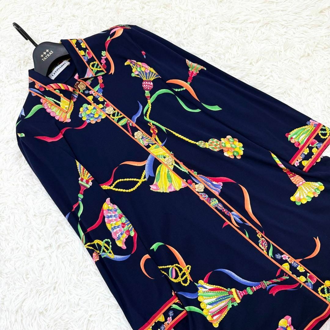LEONARD ロングシャツ 花柄 宝石 トリム 金ボタン シルク 大きい LEONARD ロングシャツ 花柄 宝石 トリム 金ボタン シルク 大きい