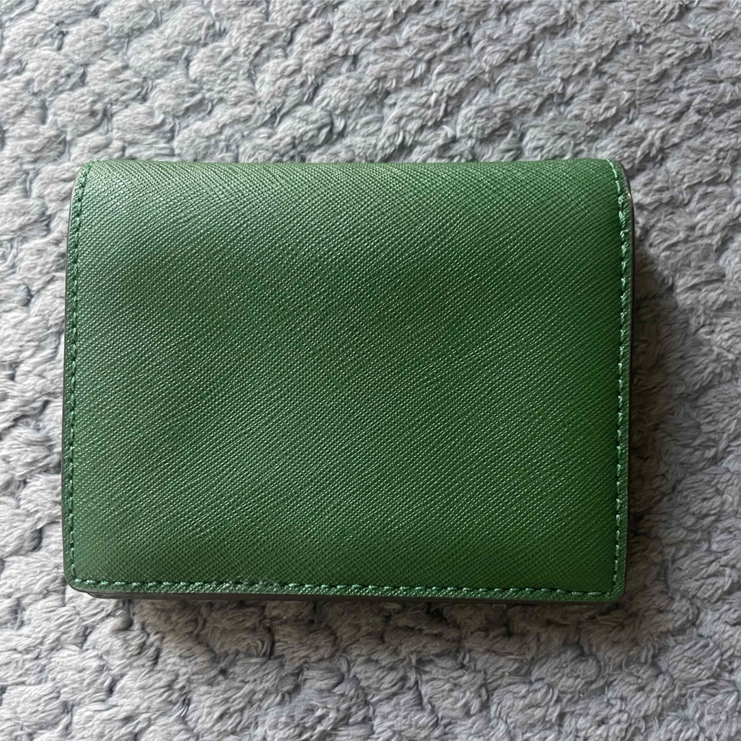 Tory Burch - トリーバーチ 二つ折り 財布 グリーンの通販 by ab Tory Burch - トリーバーチ 二つ折り 財布 グリーンの通販 by ab