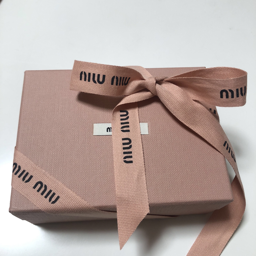 MIU MIU - 【miumiu】ミュウミュウプレゼントボックス&リボンの MIU MIU - 【miumiu】ミュウミュウプレゼントボックス&リボンの