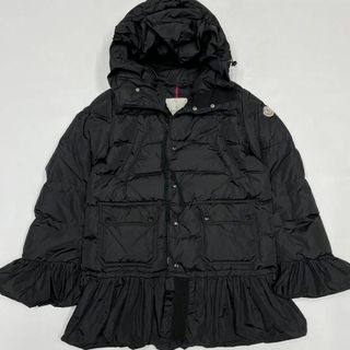 MONCLER(ダウンジャケット)のフリマアイテム一覧 MONCLER(ダウンジャケット)のフリマアイテム一覧