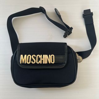 MOSCHINO(ボディバッグ/ウエストポーチ)のフリマアイテム一覧 MOSCHINO(ボディバッグ/ウエストポーチ)のフリマアイテム一覧