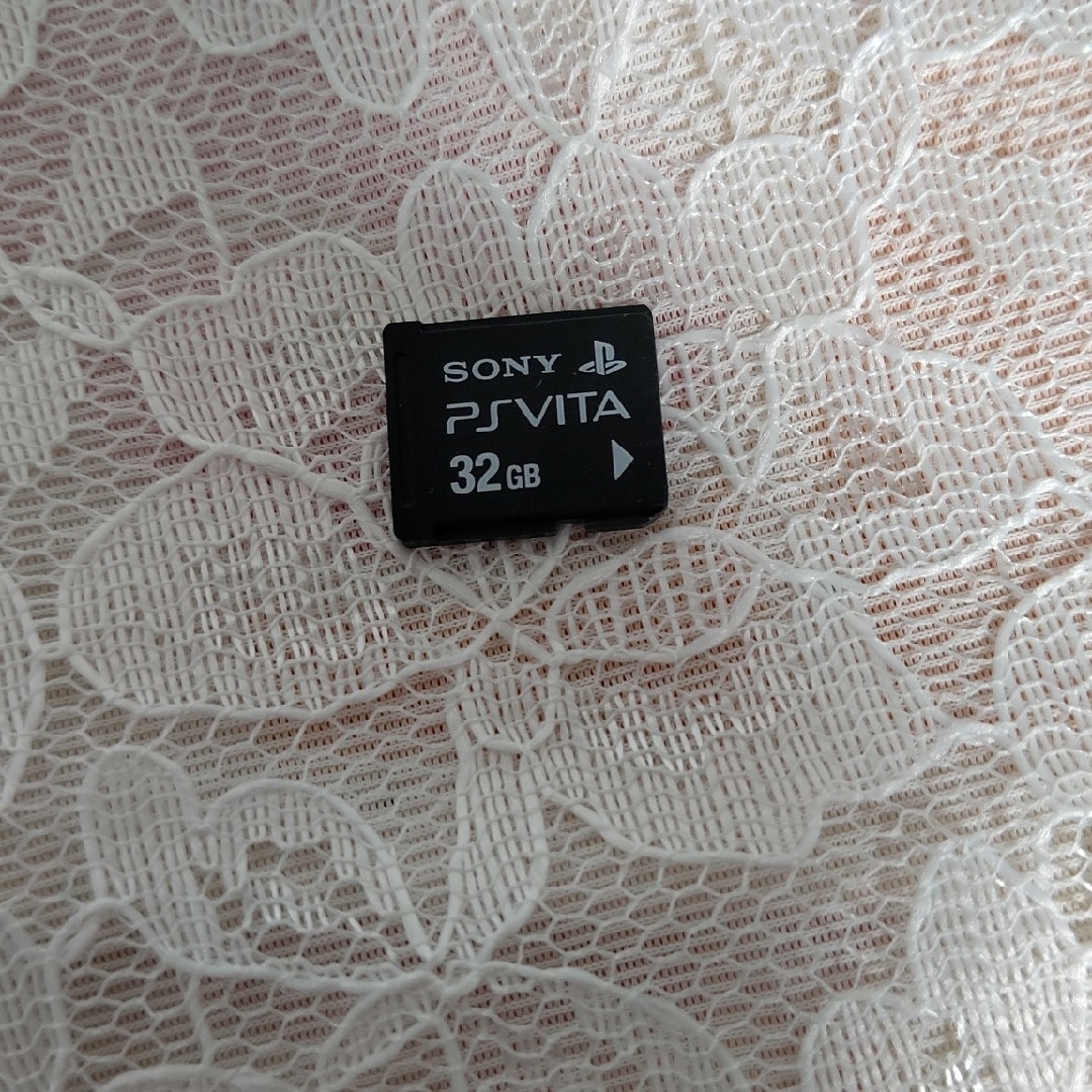 SONY - 中古PSVITA本体 PCH-1000 初音ミクバージョン?の通販 by