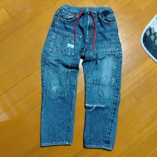 DENIM DUNGAREE - デニム&ダンガリー 星刺繍ジーパン 140の通販 by booboo32's shop|デニムダンガリーならラクマ DENIM DUNGAREE - デニム&ダンガリー 星刺繍ジーパン 140の通販 by booboo32's shop|デニムダンガリーならラクマ