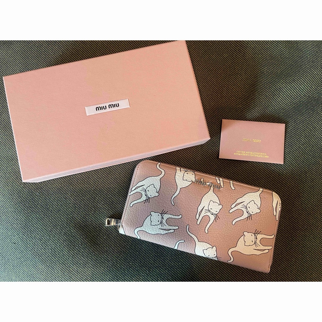 miumiu 長財布 猫柄 miumiu 長財布 猫柄