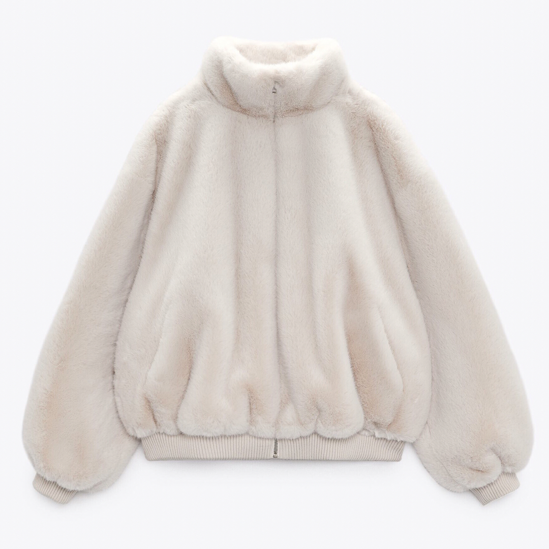 ZARA - 新品 ZARA フェイクファーボンバージャケット Lサイズの ZARA - 新品 ZARA フェイクファーボンバージャケット Lサイズの