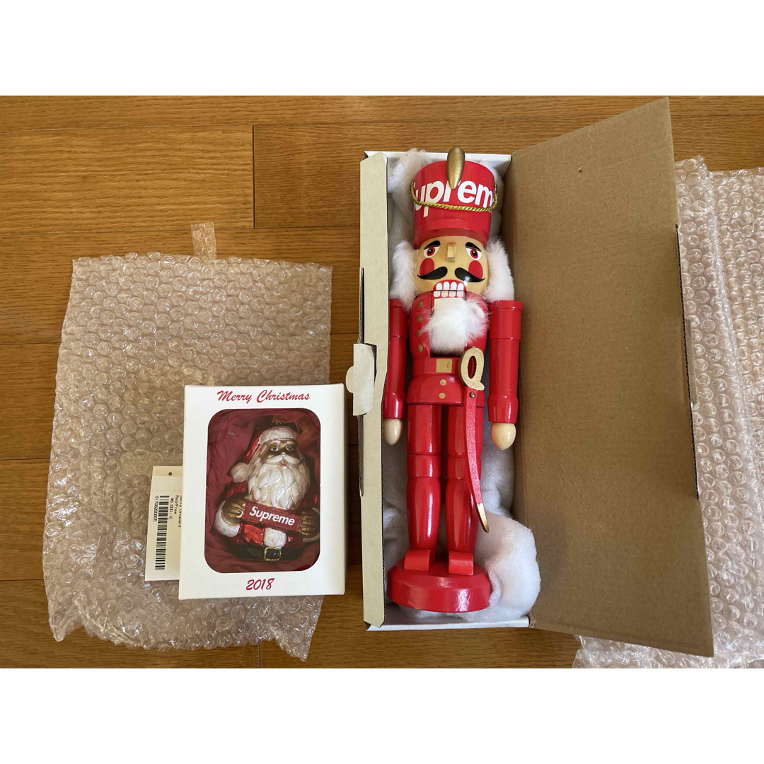 新品Supreme Nutcracker クリスマス くるみ割り人形オーナメント 新品Supreme Nutcracker クリスマス くるみ割り人形オーナメント