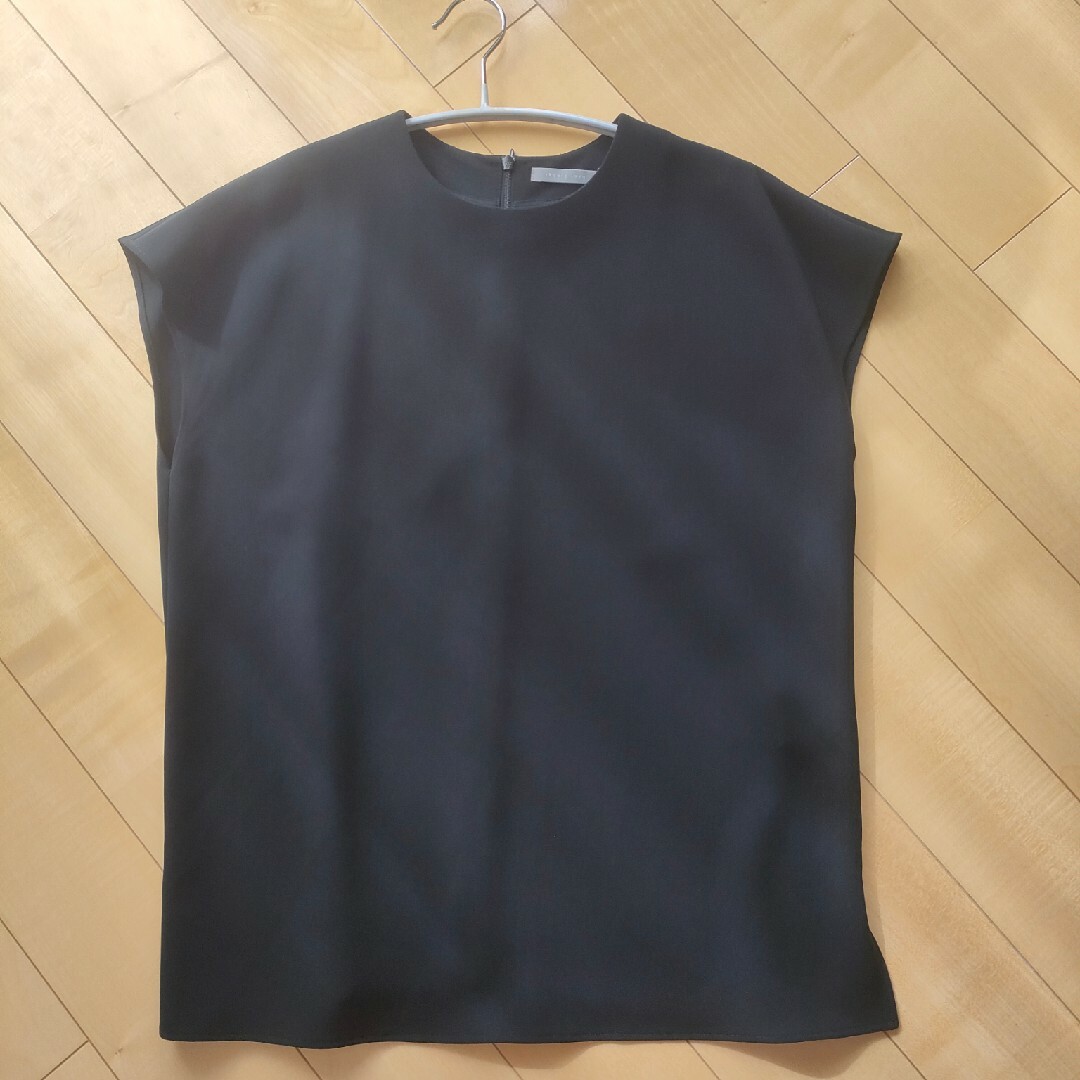 セオリーリュクス LIVE フレンチスリーブ Tブラウス 黒 36 トップス セオリーリュクス LIVE フレンチスリーブ Tブラウス 黒 36 トップス