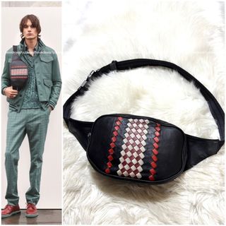 BOTTEGA VENETA(ボディーバッグ)のフリマアイテム一覧 BOTTEGA VENETA(ボディーバッグ)のフリマアイテム一覧