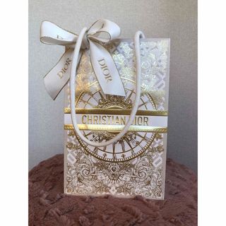 Christian Dior(ショップ袋 ・ ゴールド/金色系)のフリマ Christian Dior(ショップ袋 ・ ゴールド/金色系)のフリマ