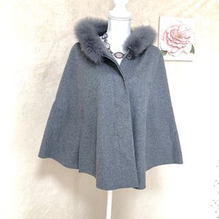 新品 Lallia Mu マフラー付きポンチョ風コート 取っ組み 38 新品 Lallia Mu マフラー付きポンチョ風コート 取っ組み 38