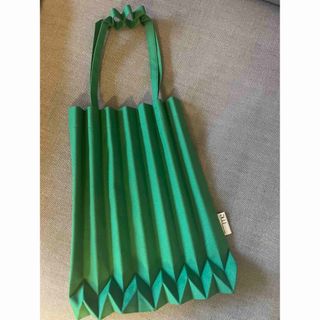 ISSEY MIYAKE(トートバッグ)のフリマアイテム一覧 ISSEY MIYAKE(トートバッグ)のフリマアイテム一覧