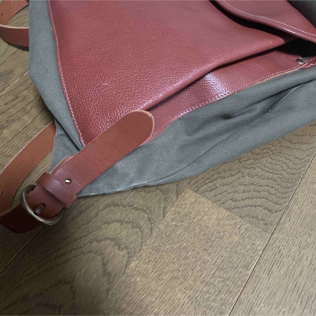 ☆イルビゾンテ☆牛革 デイバック リュック ユニセックス 美品