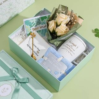 ラッピング不要✨マグカップとフラワーのギフト♥大切な人に　お祝い　プレゼント(グラス/カップ)
