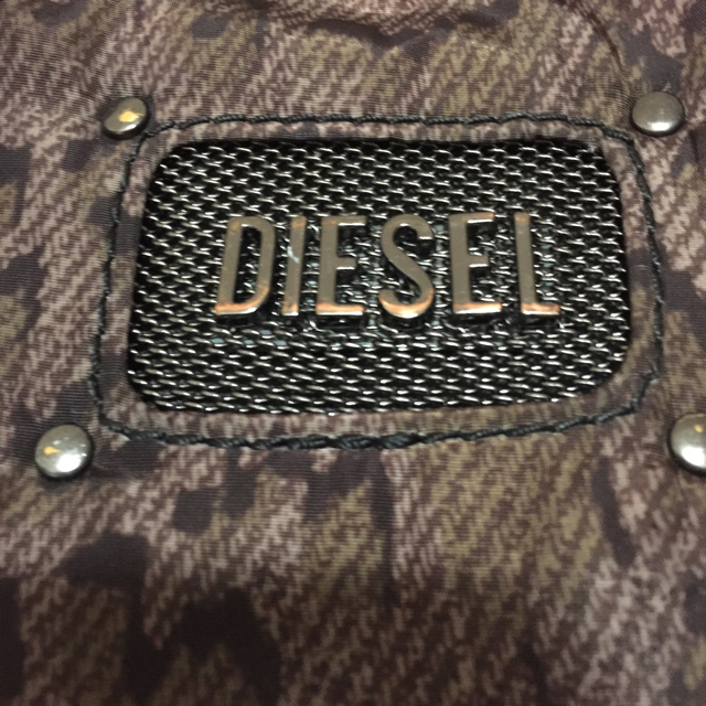 DIESEL(ディーゼル)のディーゼル☆ヒョウ柄風ショルダーバック レディースのバッグ(ショルダーバッグ)の商品写真