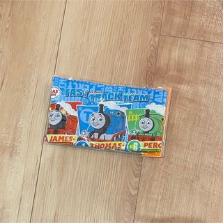 トーマス(THOMAS)のオーエスケー ランチ巾着 ブルー 約27×16cm 底/約16×12cm きかん(弁当用品)