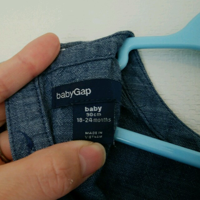 babyGAP(ベビーギャップ)のGAP　90　トップス キッズ/ベビー/マタニティのキッズ服女の子用(90cm~)(Tシャツ/カットソー)の商品写真