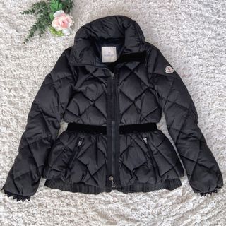 MONCLER(ダウンジャケット)のフリマアイテム一覧 MONCLER(ダウンジャケット)のフリマアイテム一覧