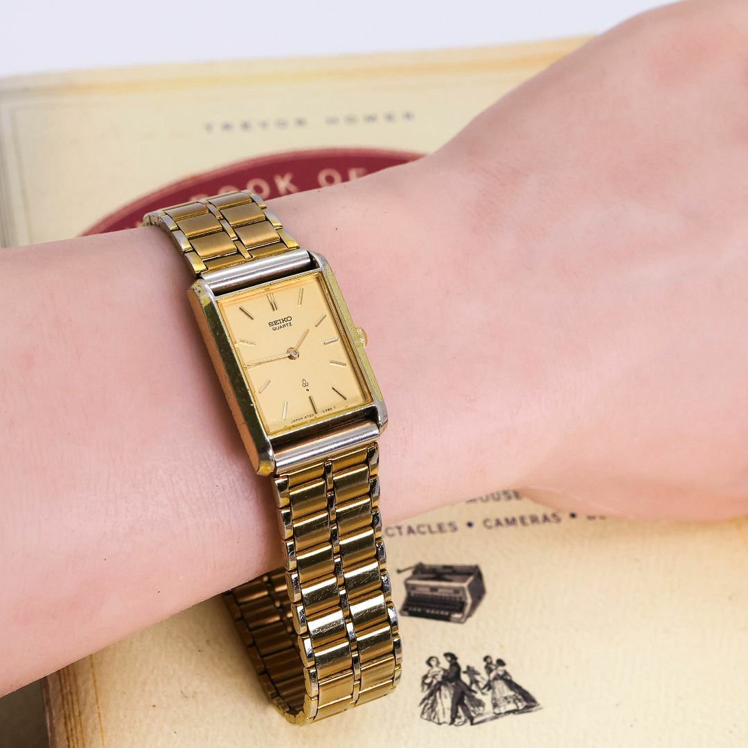 稼働 SEIKO 腕時計 SGP スクエア 水晶マーク ヴィンテージ 389 稼働 SEIKO 腕時計 SGP スクエア 水晶マーク ヴィンテージ 389