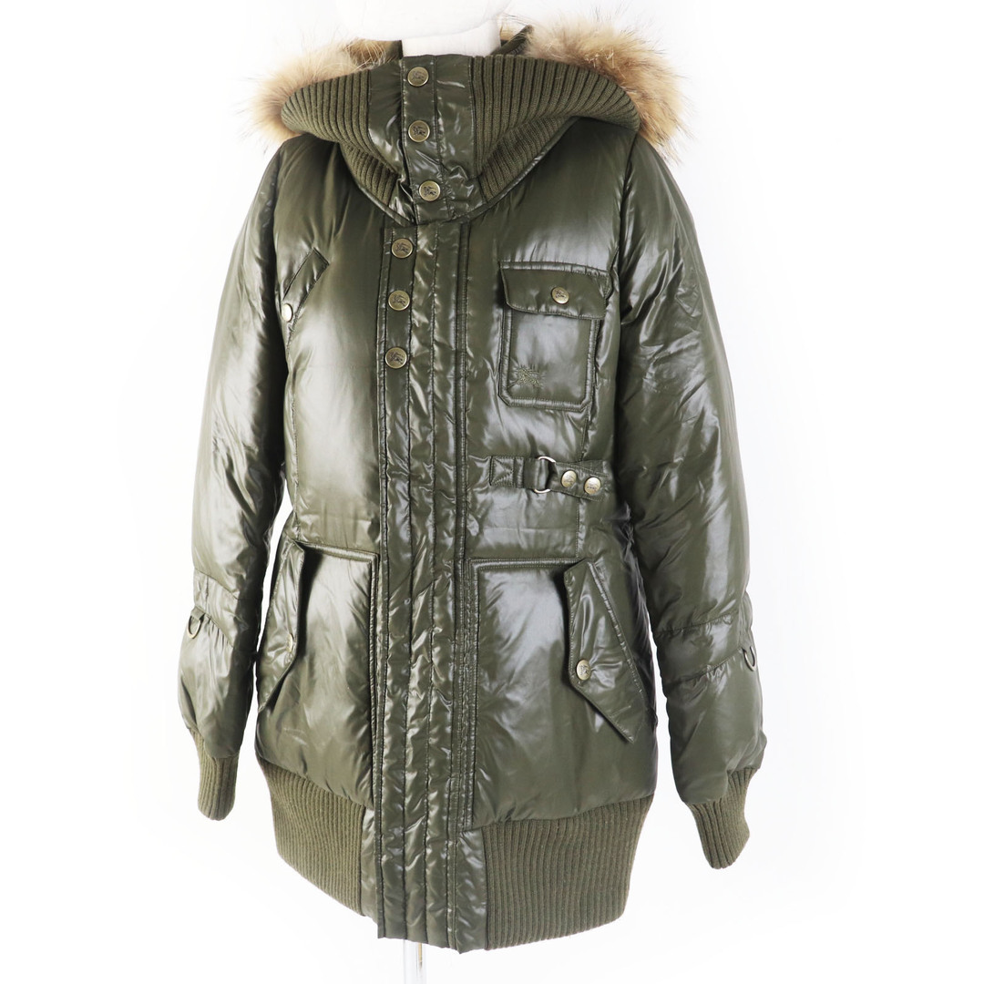 BURBERRY BLUE LABEL - 美品◎BURBERRY BLUE LABEL バーバリーブルーレーベル FCF14-532-72 ラクーンファー・フード付き ダウンジャケット カーキ 40 正規品 レディース
