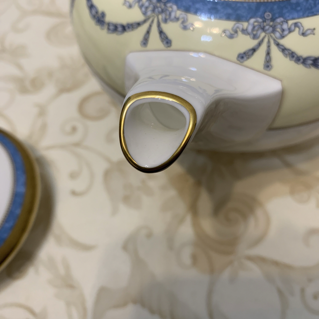 WEDGWOOD - 希少 未使用 ウェッジウッド マデリン ティーポット WEDGWOOD - 希少 未使用 ウェッジウッド マデリン ティーポット